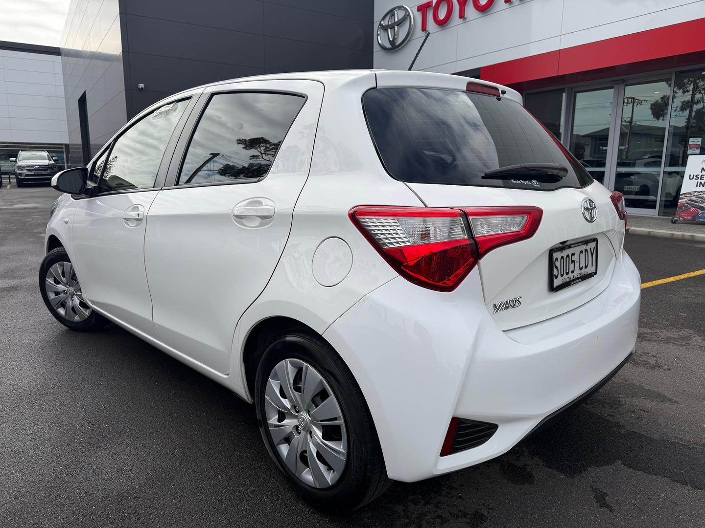 2020 Toyota Yaris Ascent — photo 4