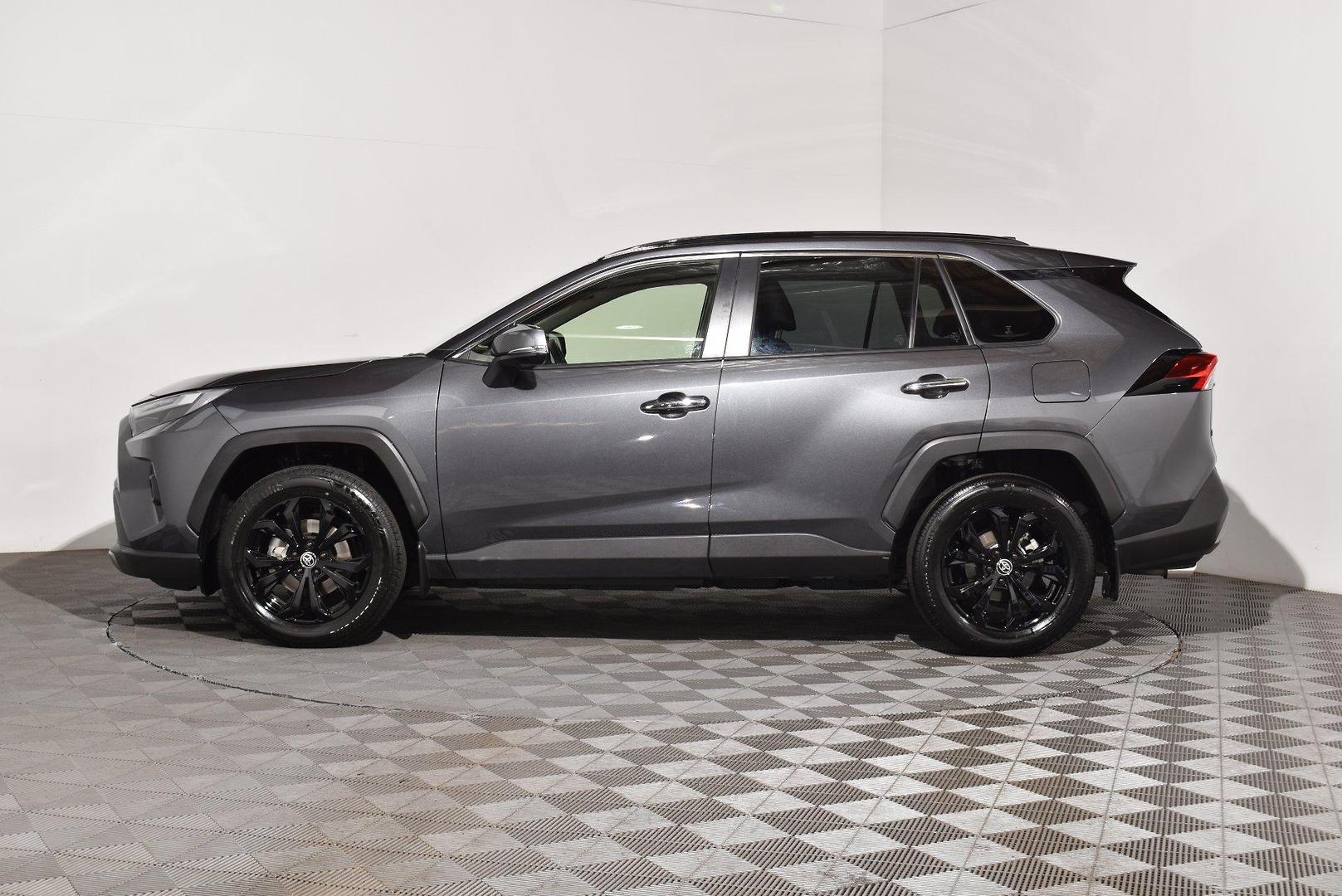 2024 Toyota RAV4 Cruiser — photo 10