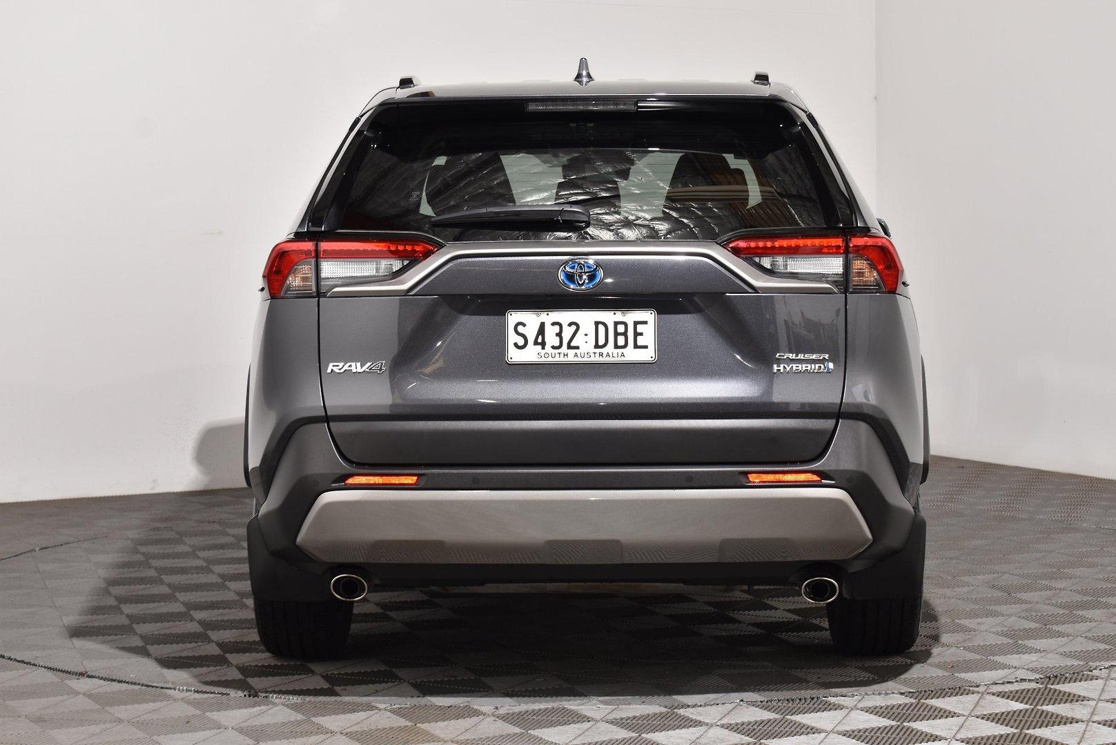 2024 Toyota RAV4 Cruiser — photo 4