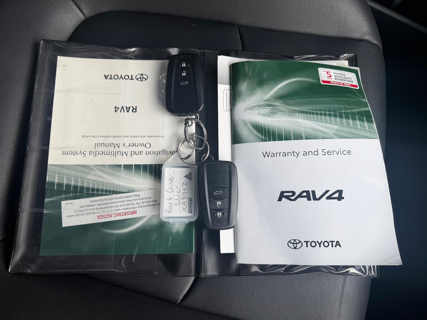 2020 Toyota RAV4 Cruiser — photo 12