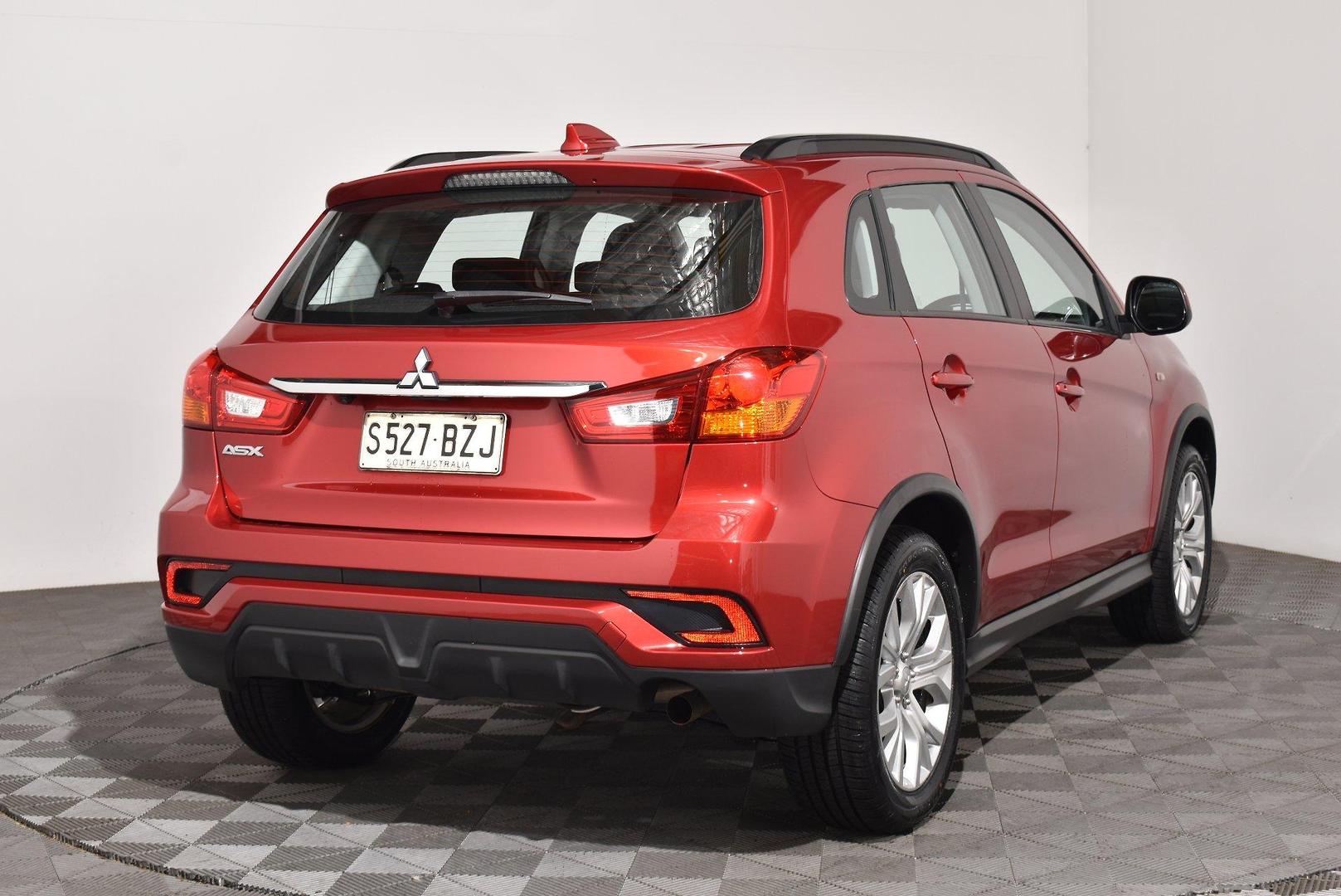 2019 Mitsubishi ASX ES — photo 13