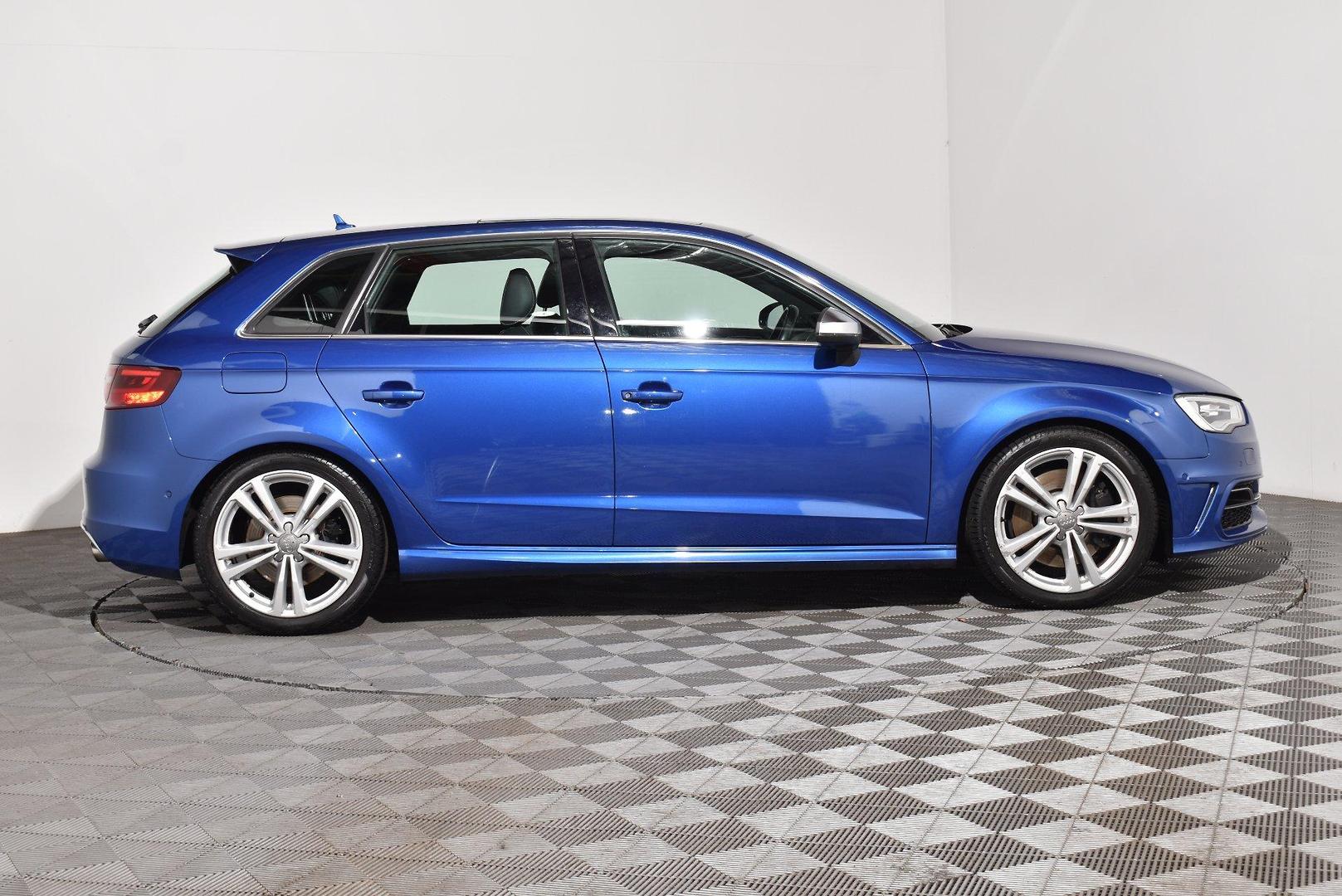 2014 Audi S3 — photo 10