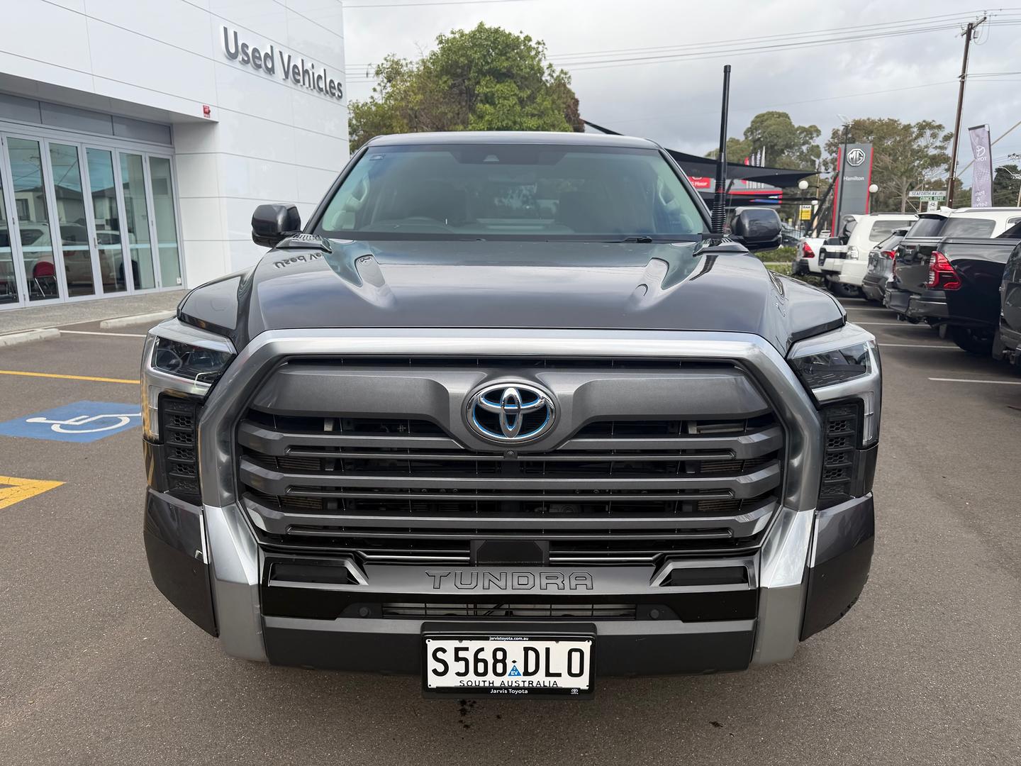 2024 Toyota Tundra Limited — photo 2