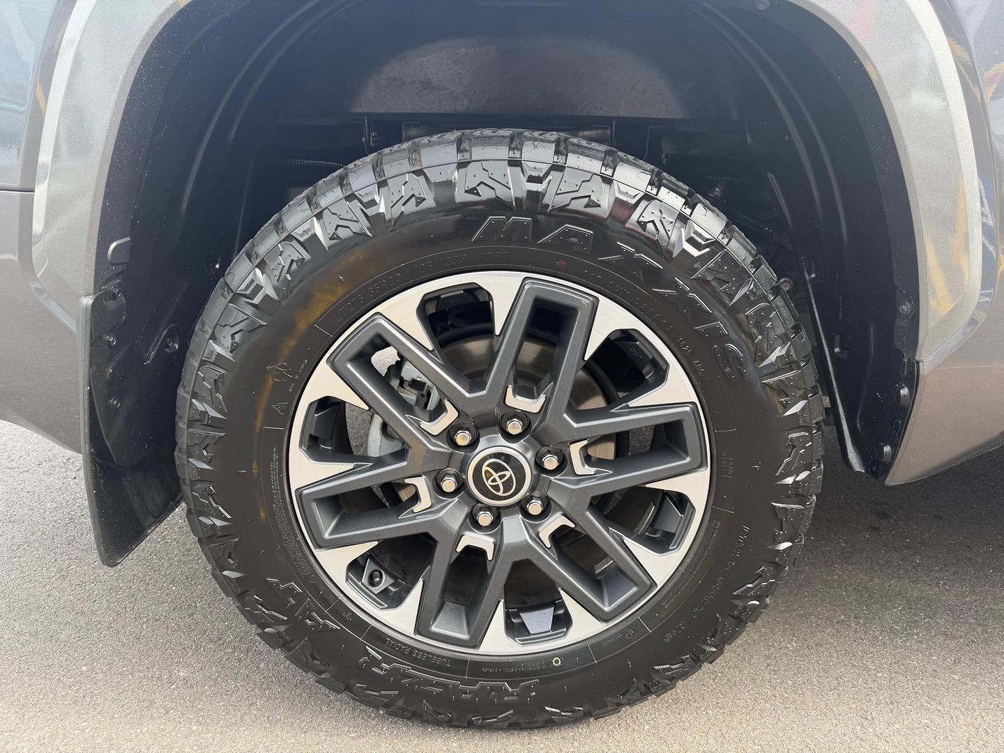 2024 Toyota Tundra Limited — photo 8