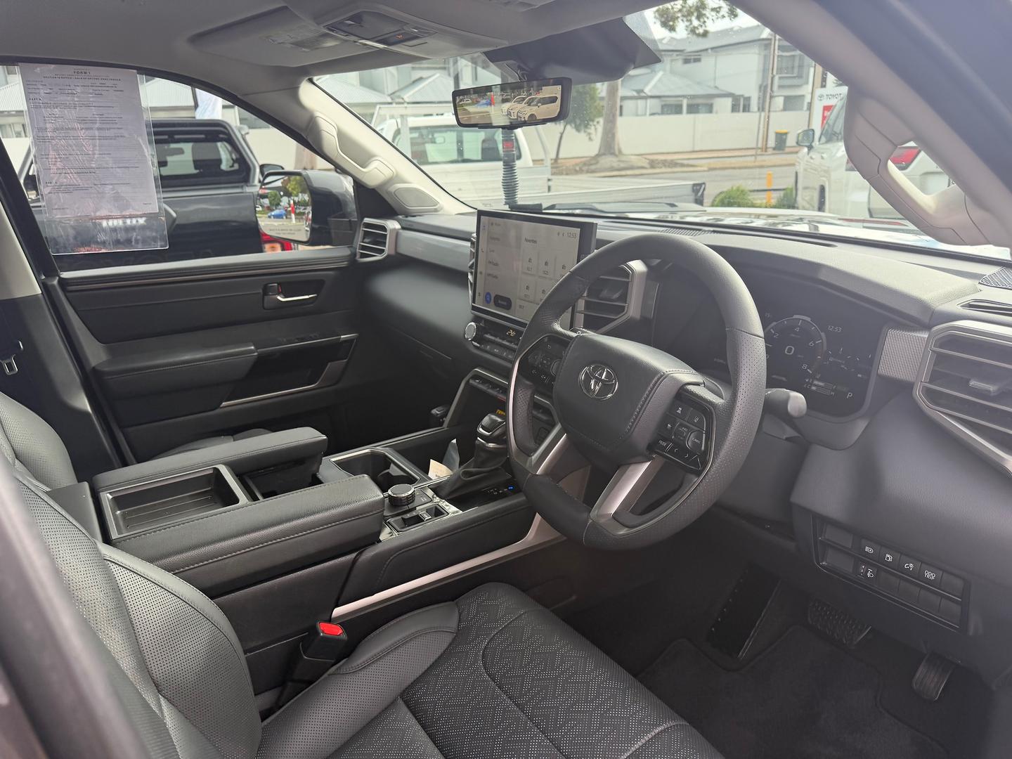 2024 Toyota Tundra Limited — photo 9