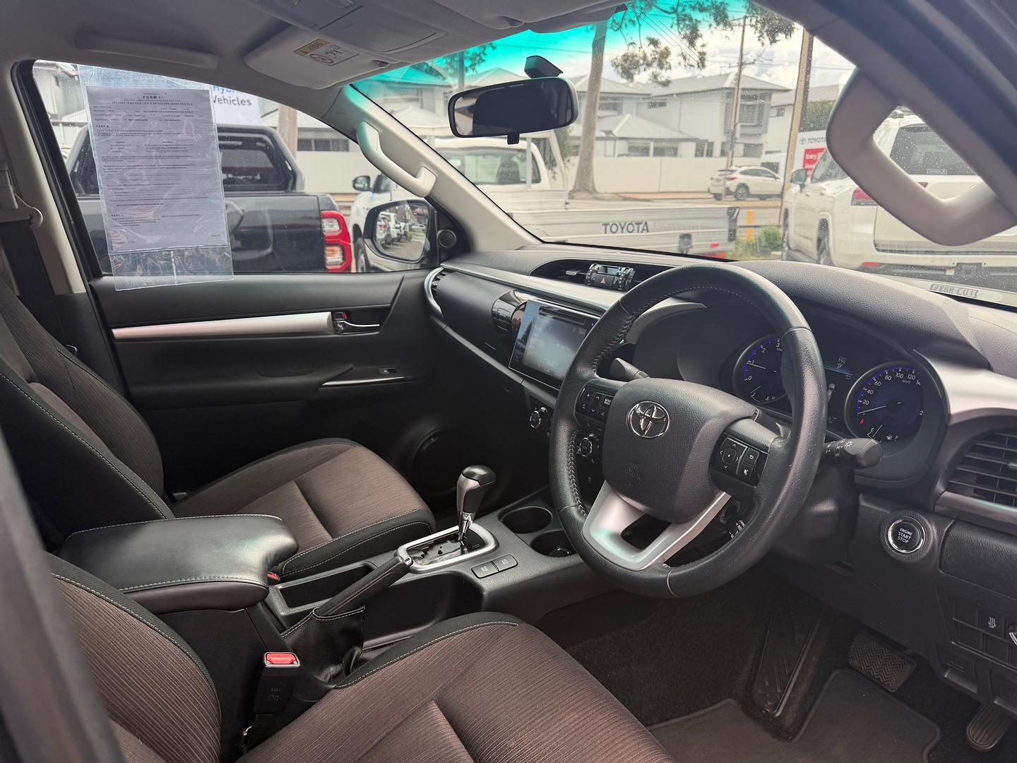 2017 Toyota Hilux SR5 HiRider — photo 9
