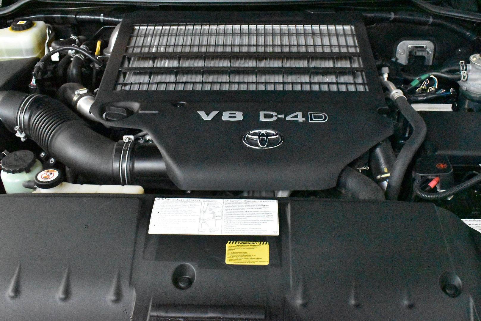 2020 Toyota Landcruiser Sahara — photo 17