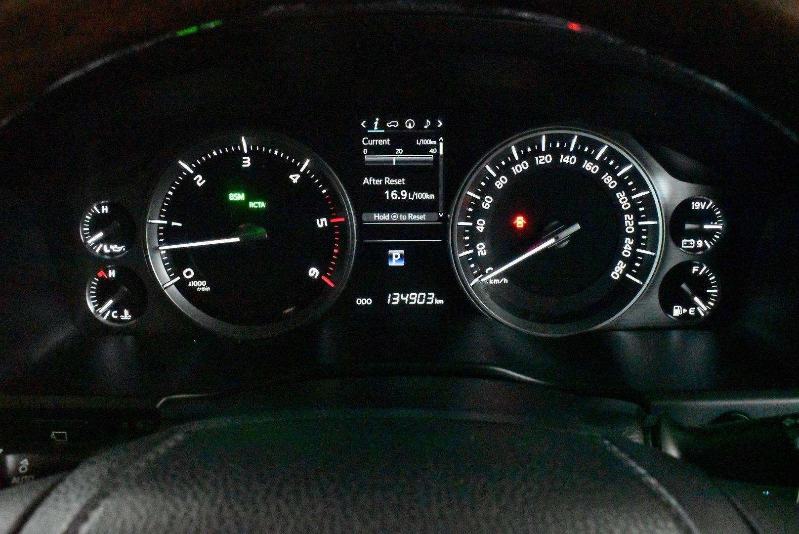 2020 Toyota Landcruiser Sahara — photo 25