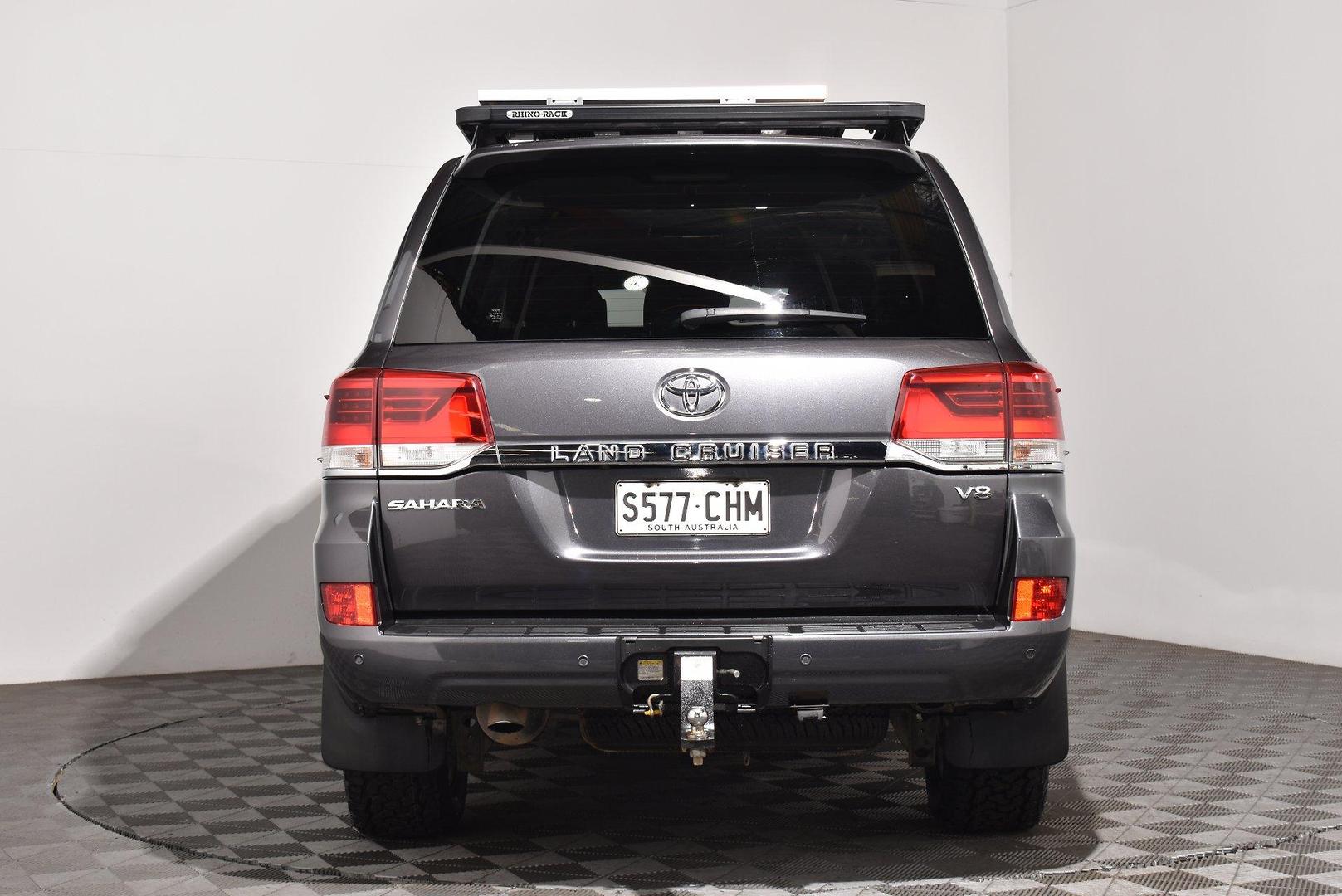2020 Toyota Landcruiser Sahara — photo 4