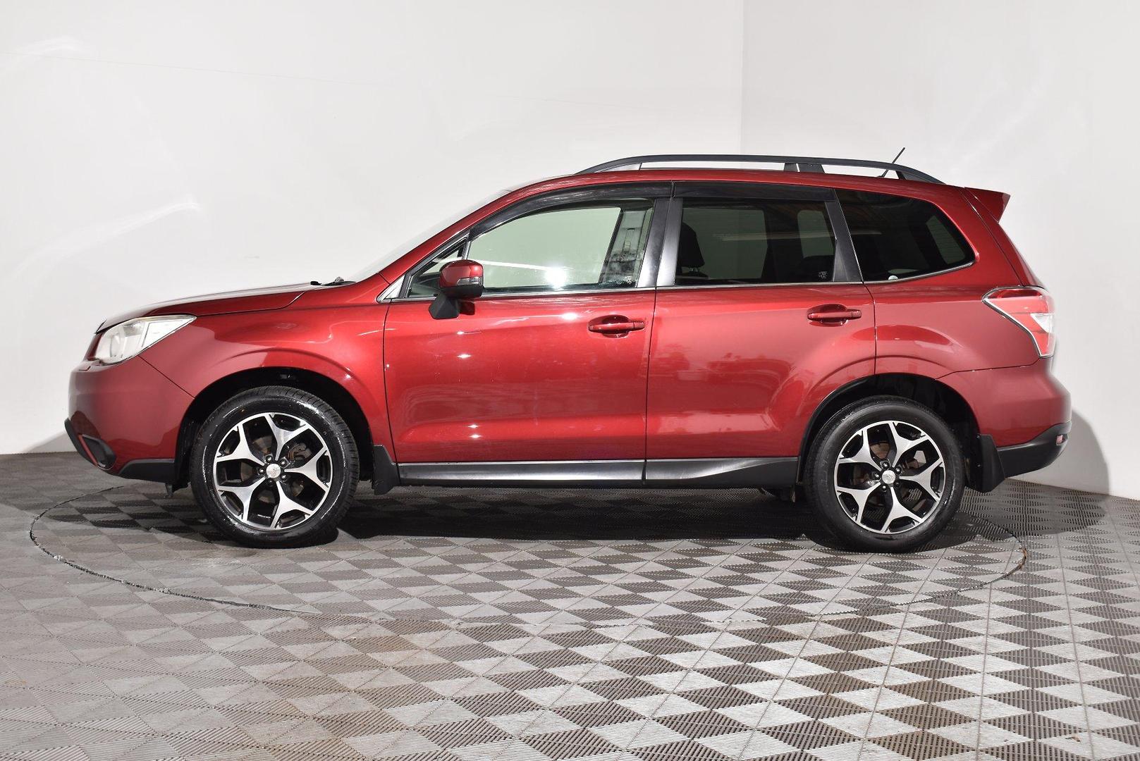 2014 Subaru Forester 25iS — photo 11