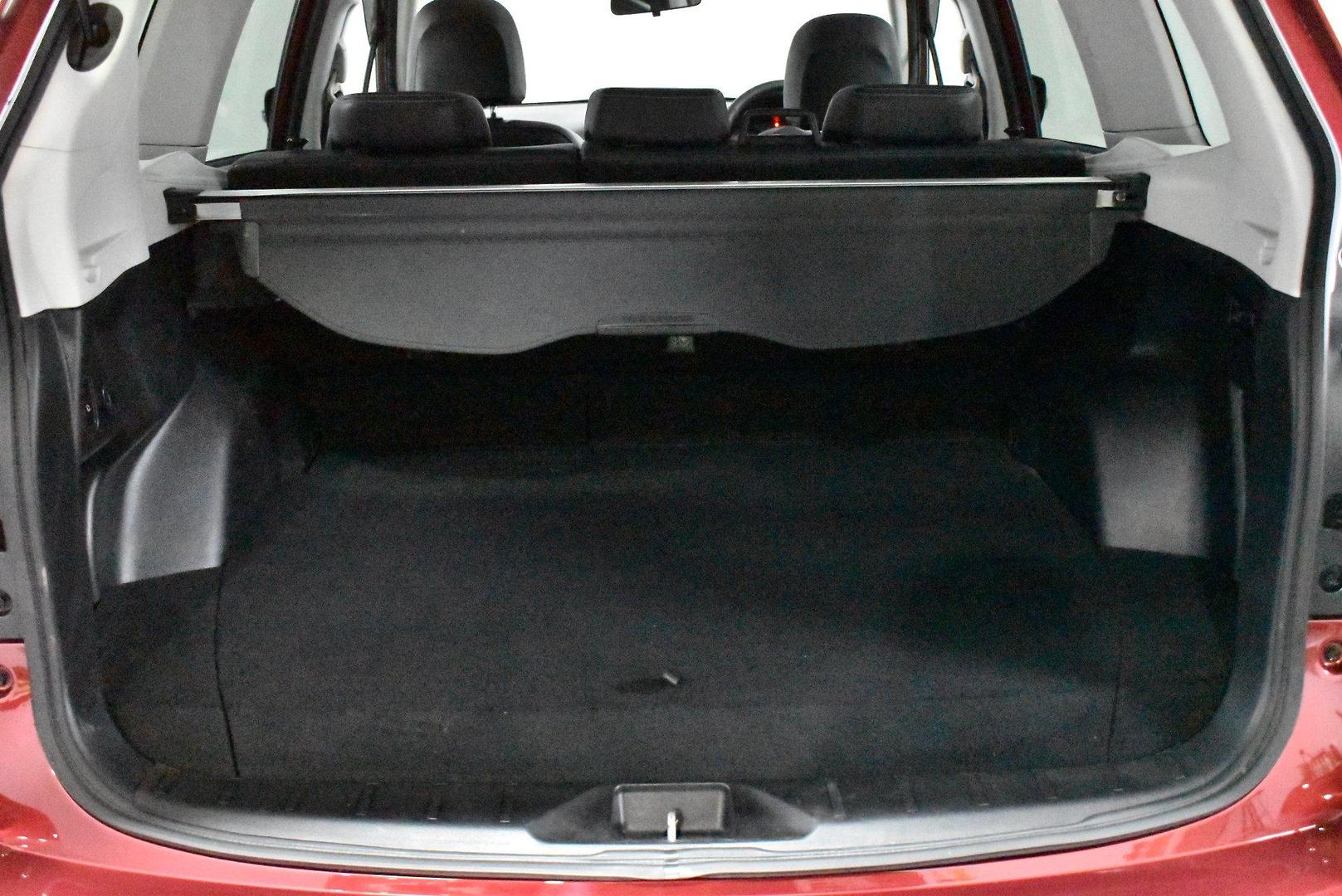 2014 Subaru Forester 25iS — photo 16