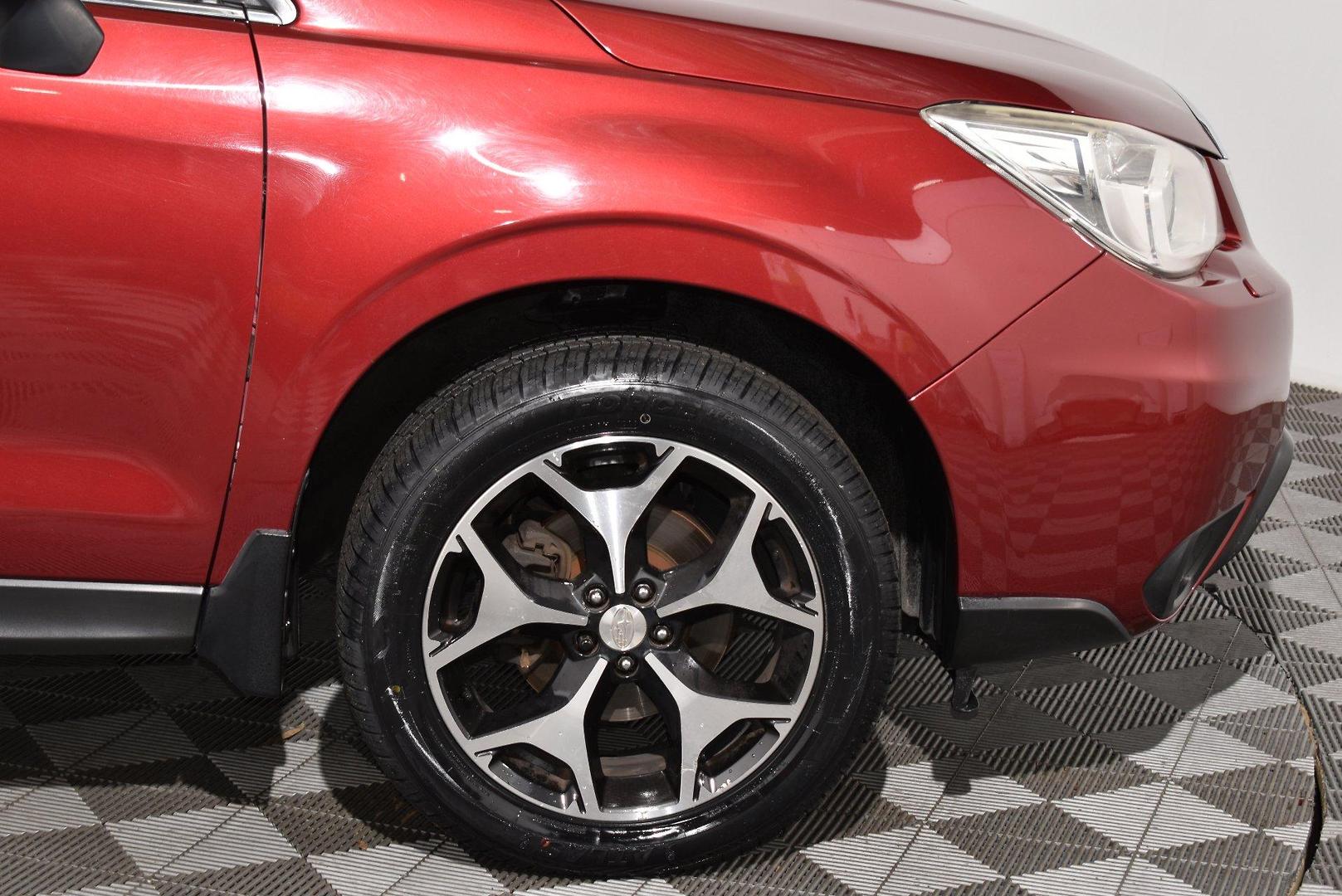 2014 Subaru Forester 25iS — photo 18