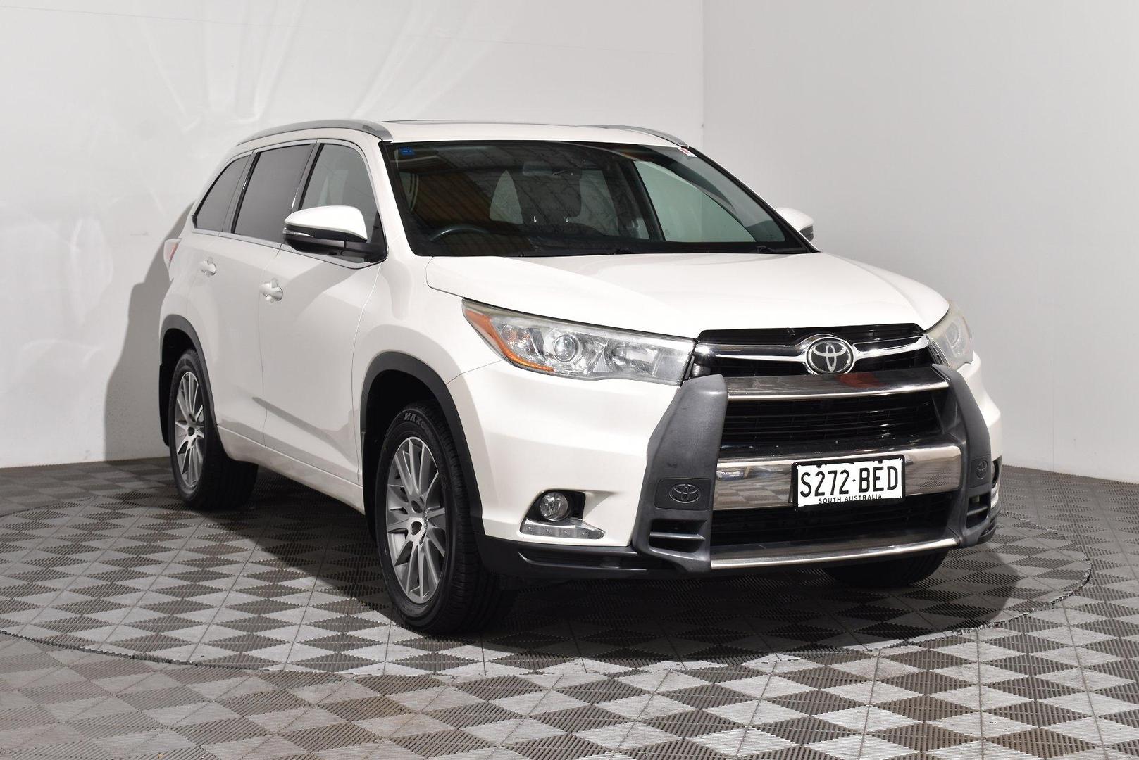 2014 Toyota Kluger Grande — photo 1