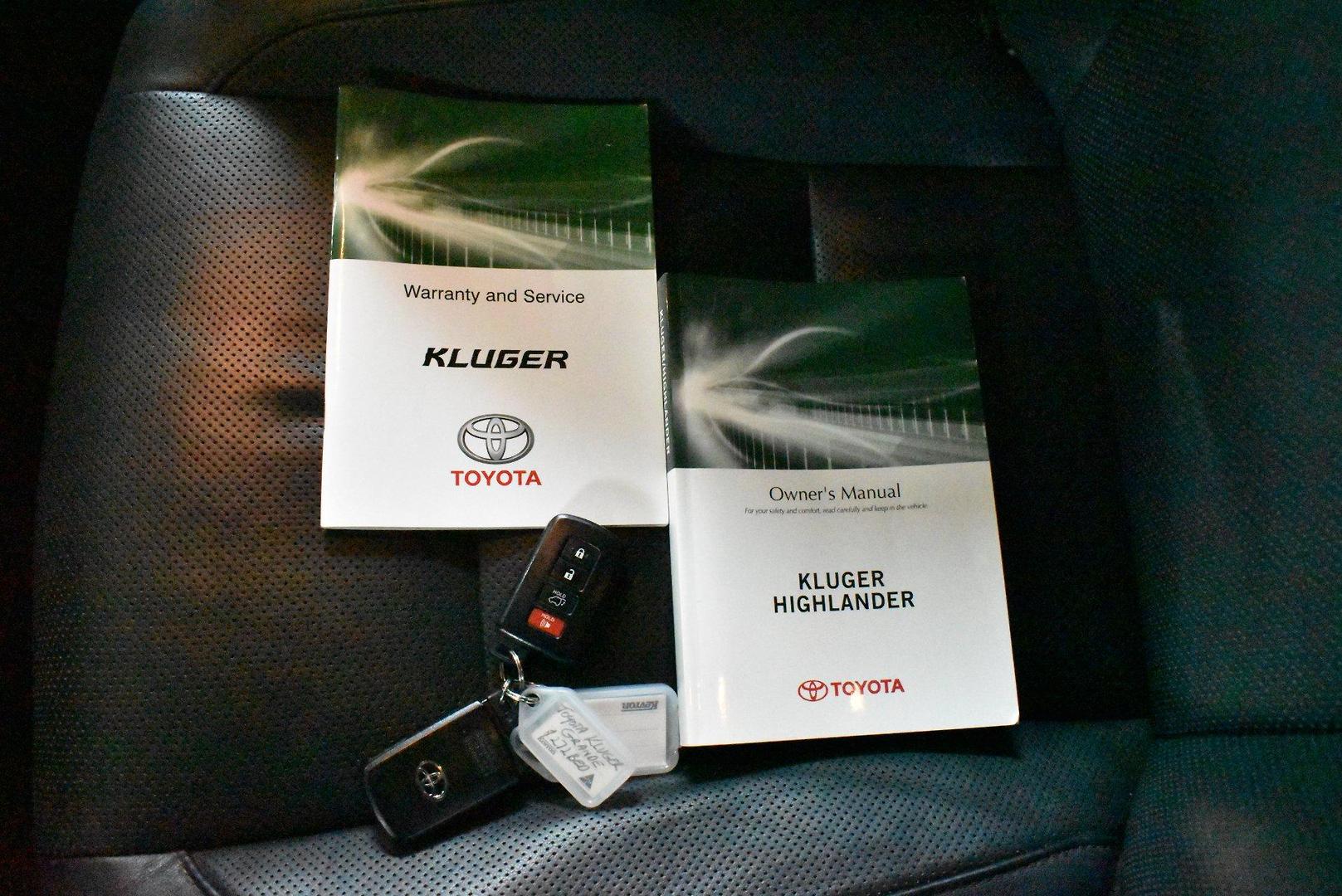 2014 Toyota Kluger Grande — photo 26