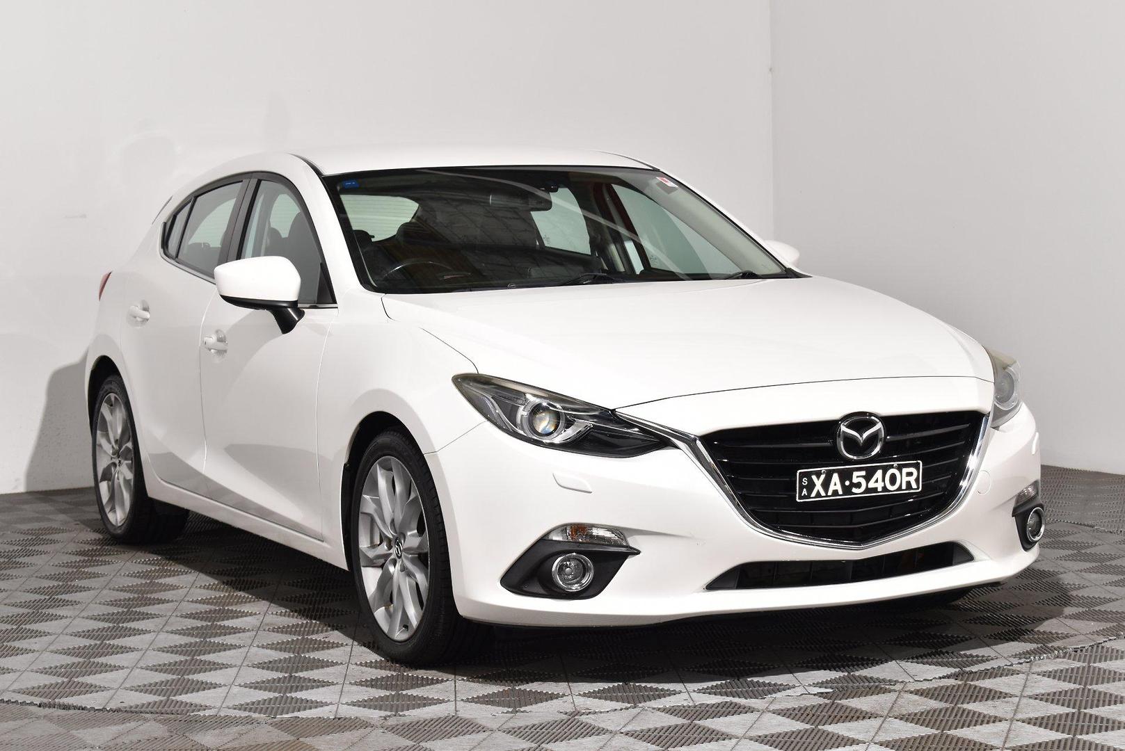 2016 Mazda 3 SP25 GT — photo 1