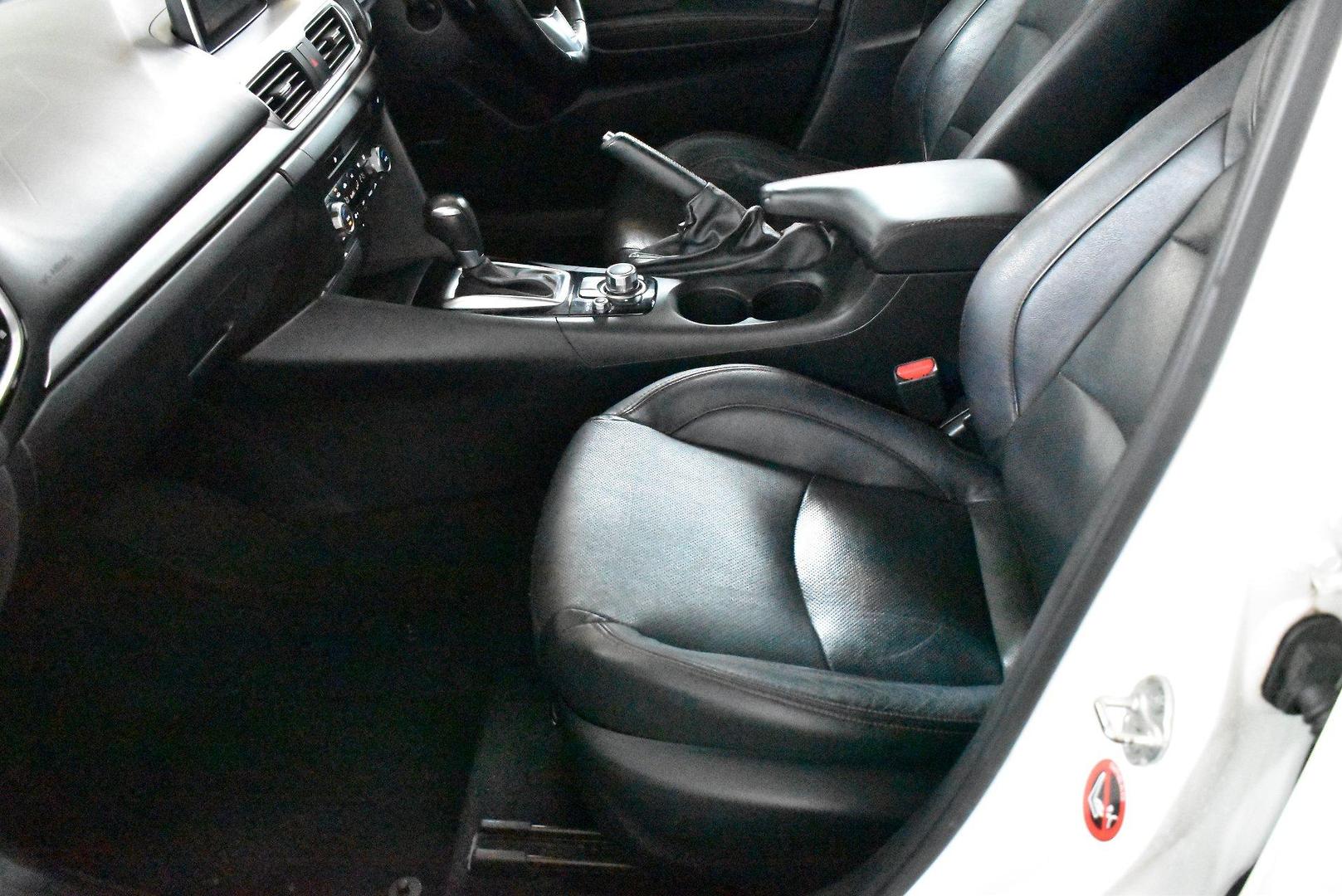 2016 Mazda 3 SP25 GT — photo 7