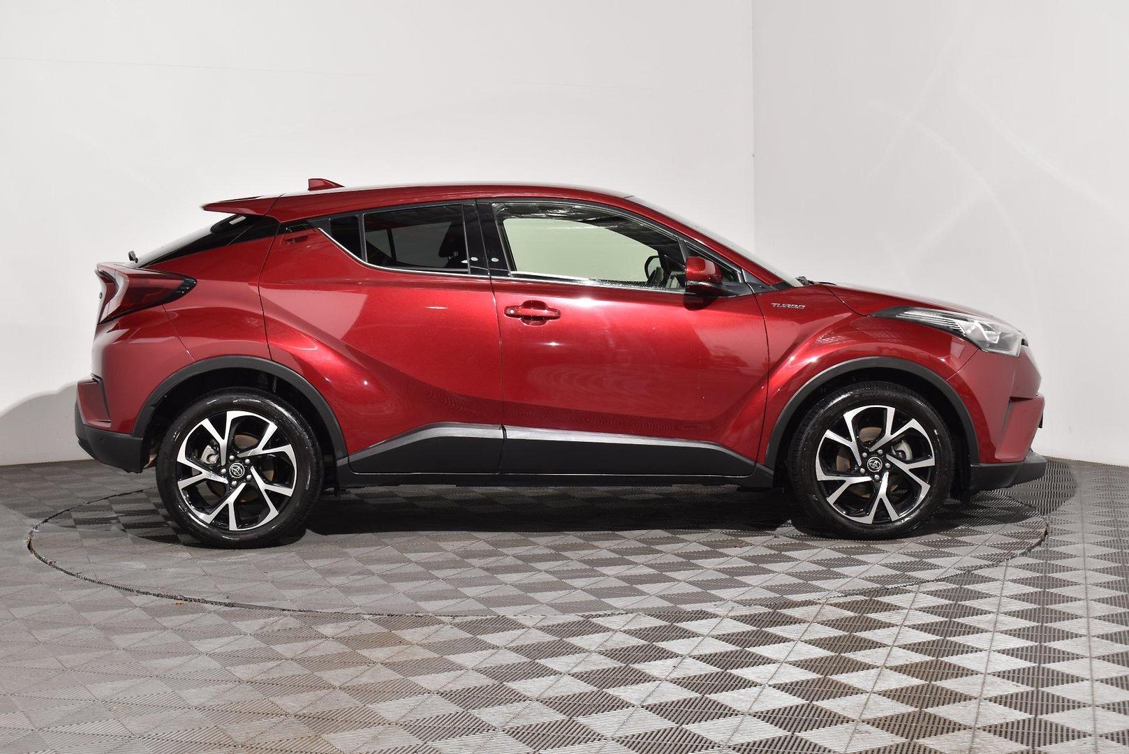2018 Toyota C-HR Koba — photo 10