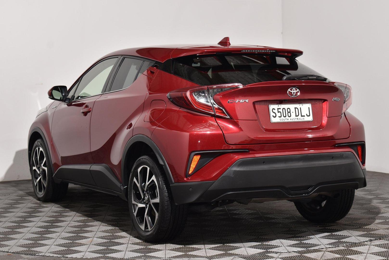2018 Toyota C-HR Koba — photo 2