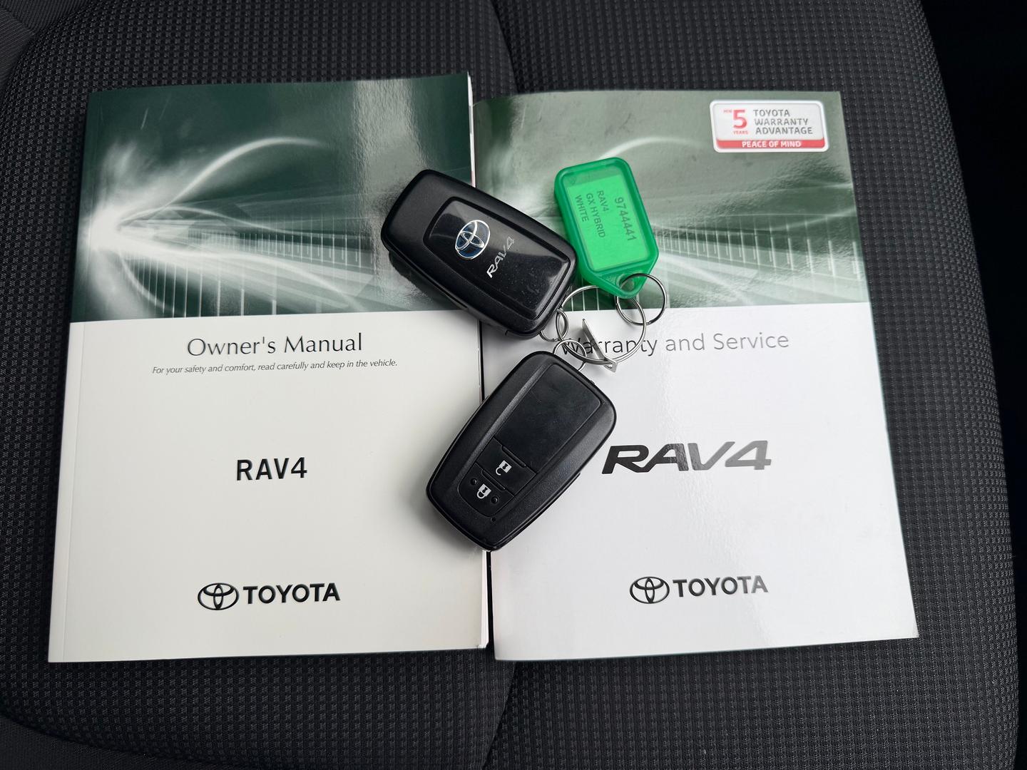 2021 Toyota RAV4 GX — photo 13