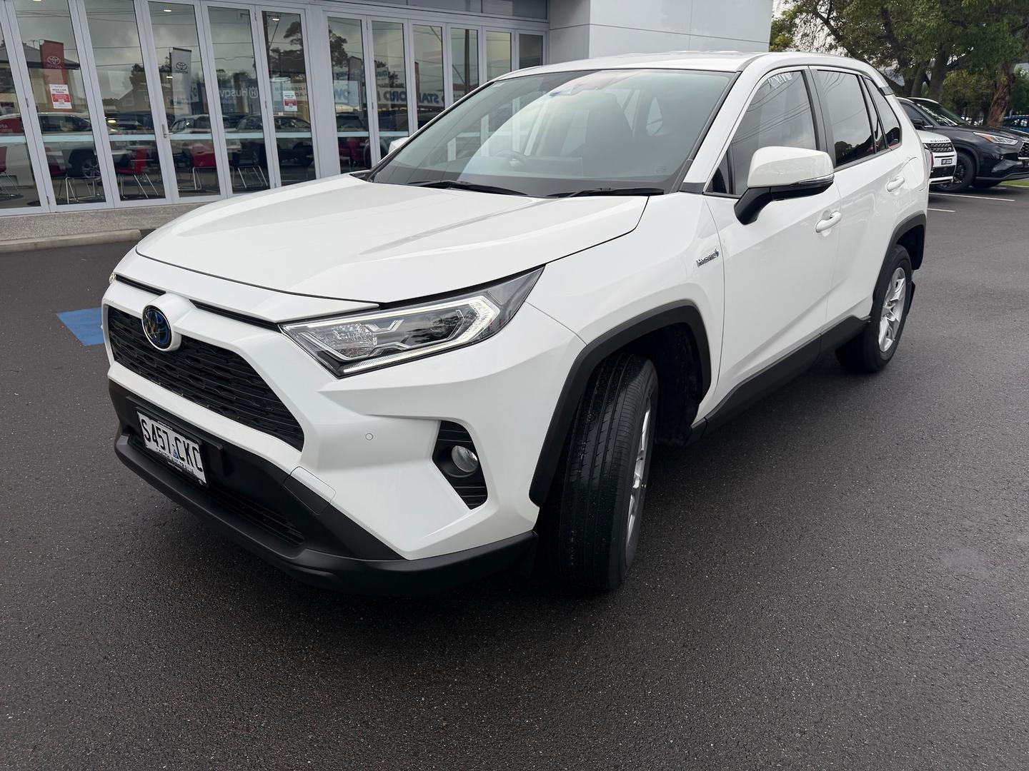 2021 Toyota RAV4 GX — photo 3