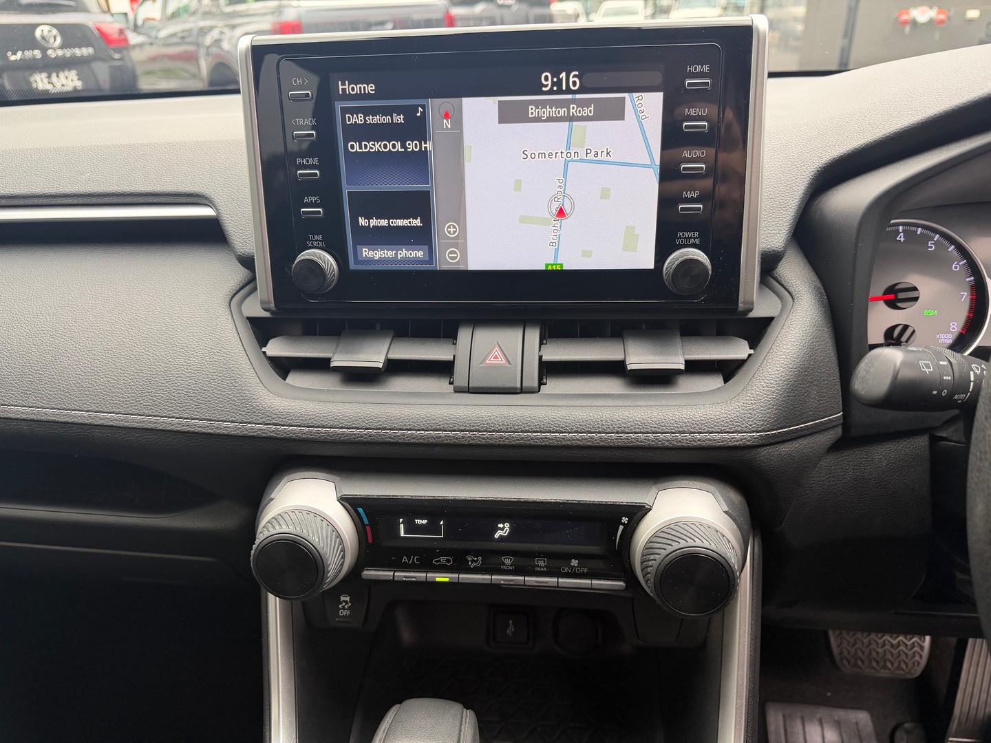 2020 Toyota RAV4 GX — photo 11