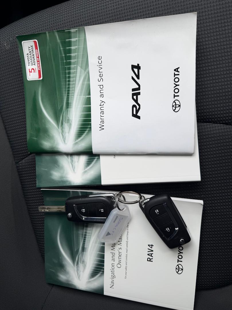 2020 Toyota RAV4 GX — photo 13