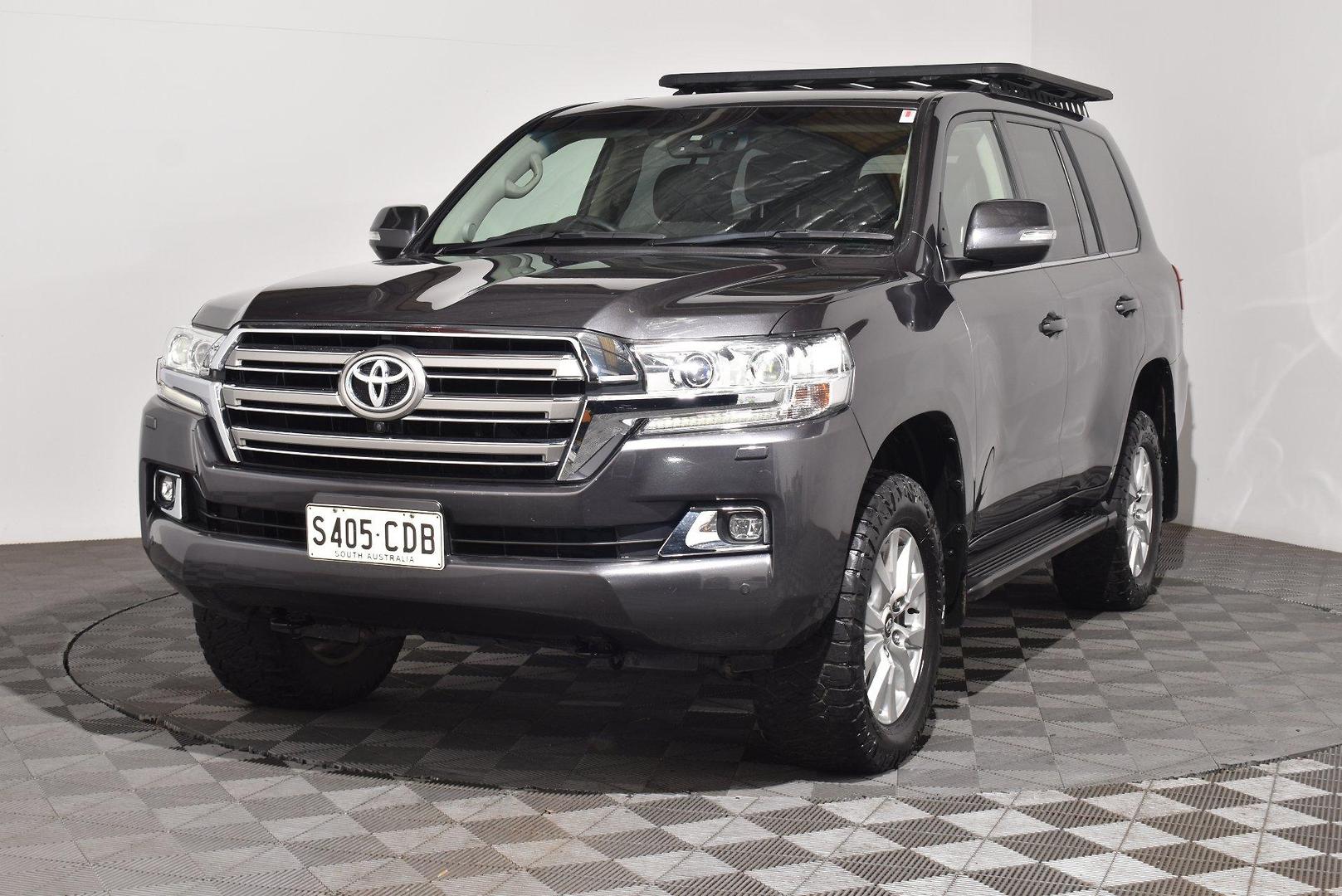 2019 Toyota Landcruiser VX — photo 13