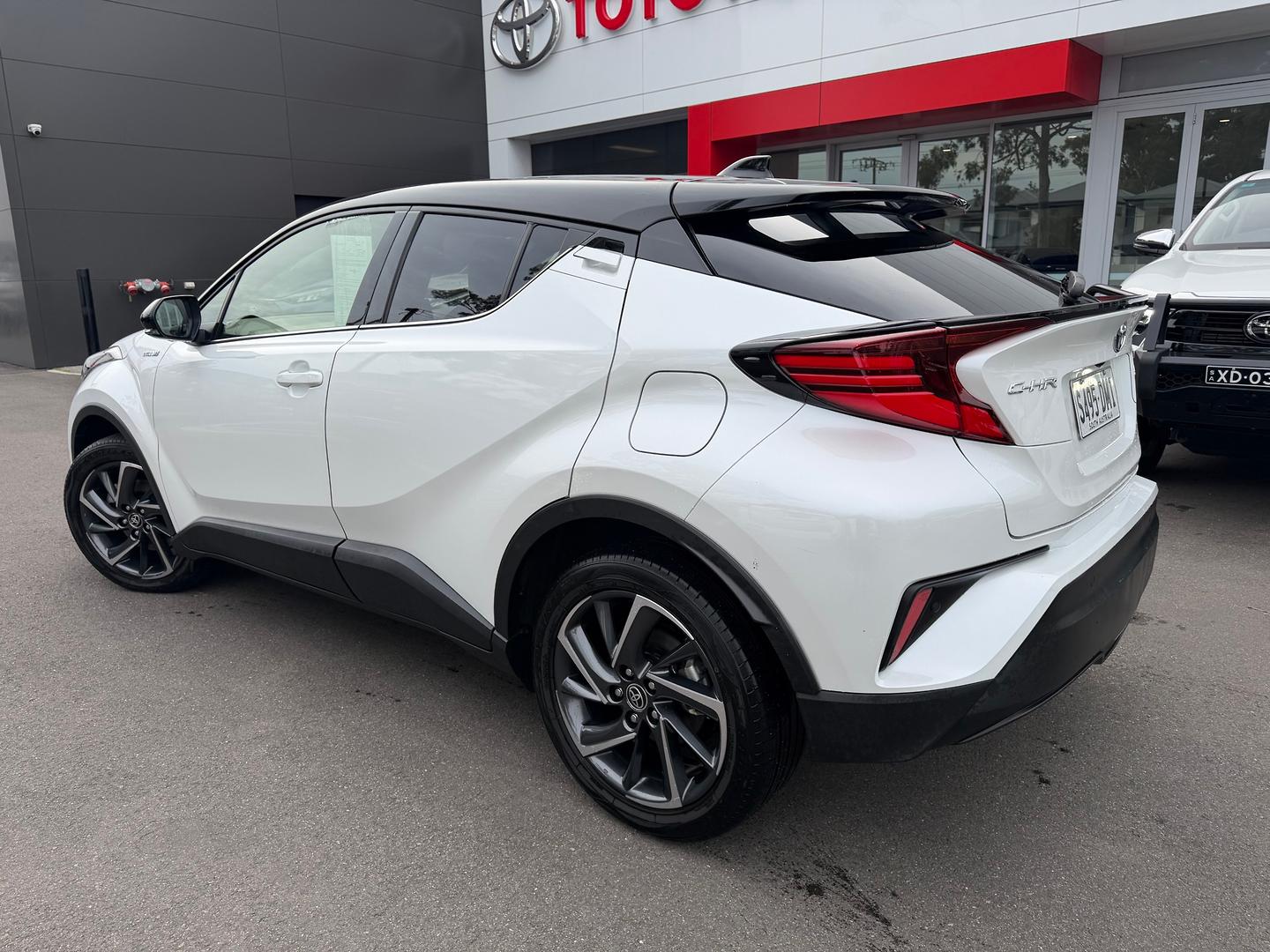 2022 Toyota C-HR Koba — photo 4