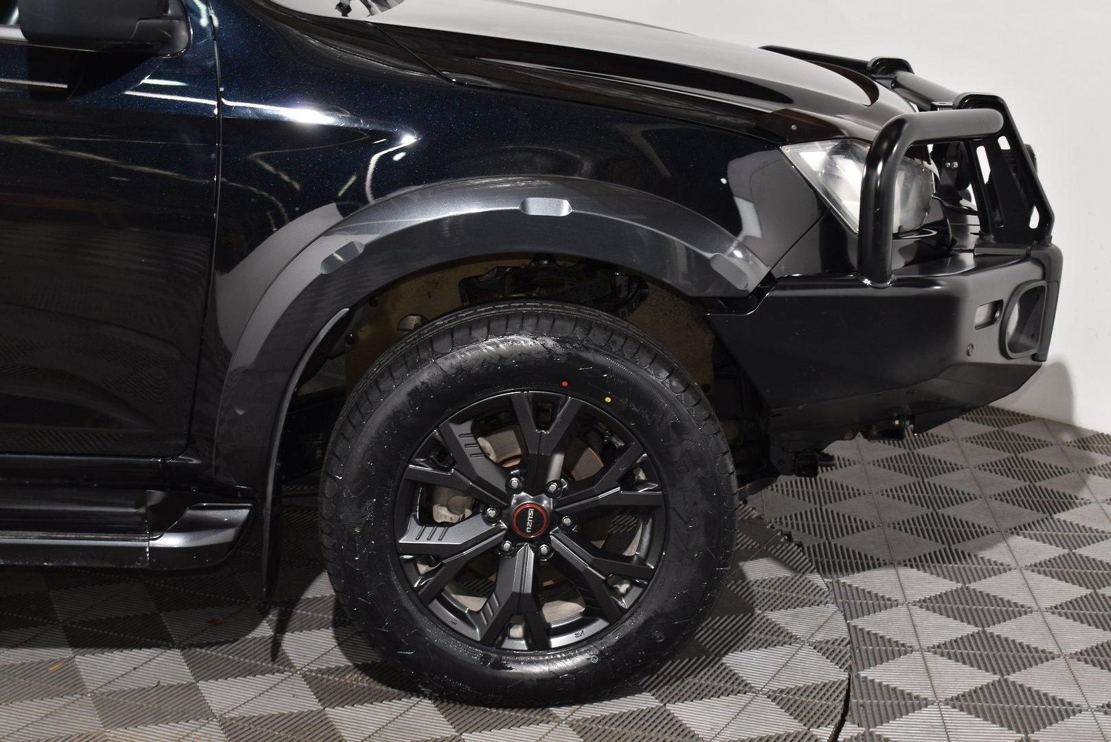 2022 Isuzu D-MAX XTERRAIN — photo 18