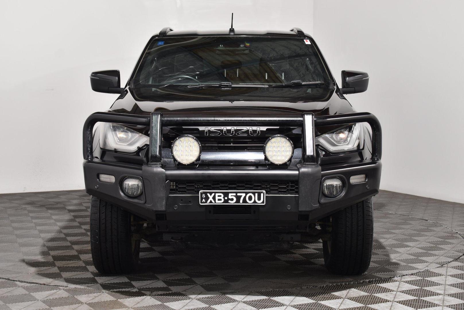 2022 Isuzu D-MAX XTERRAIN — photo 3