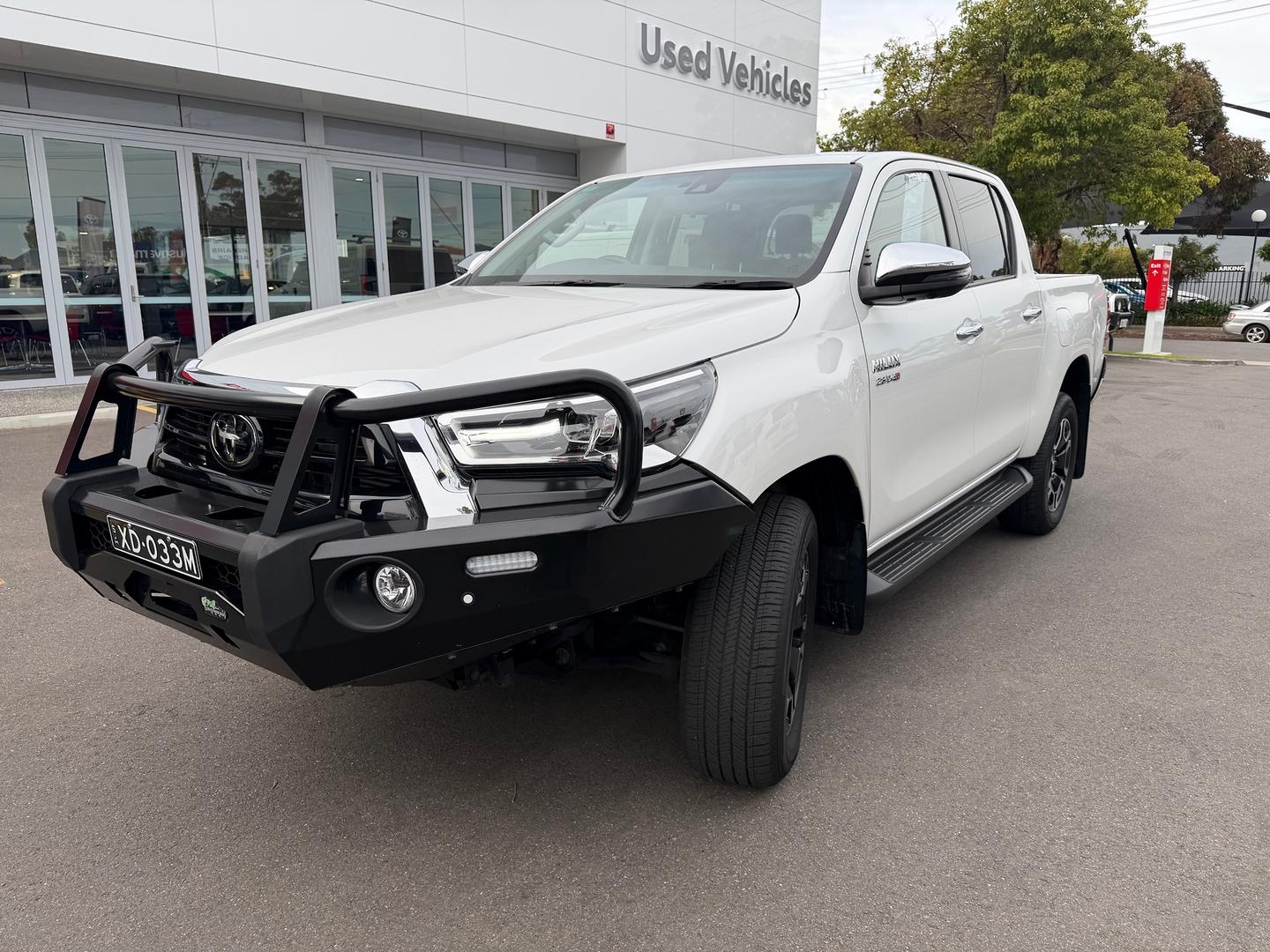 2023 Toyota Hilux SR5 — photo 3