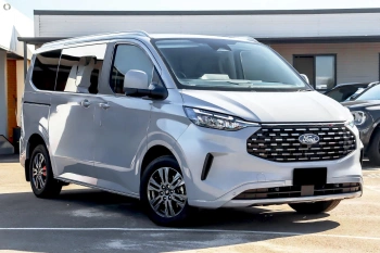 2025 New Ford Tourneo